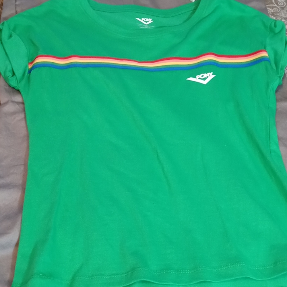 Green tee shirt